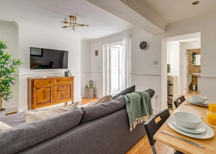 Luxury 1 Bed Apartment In East London