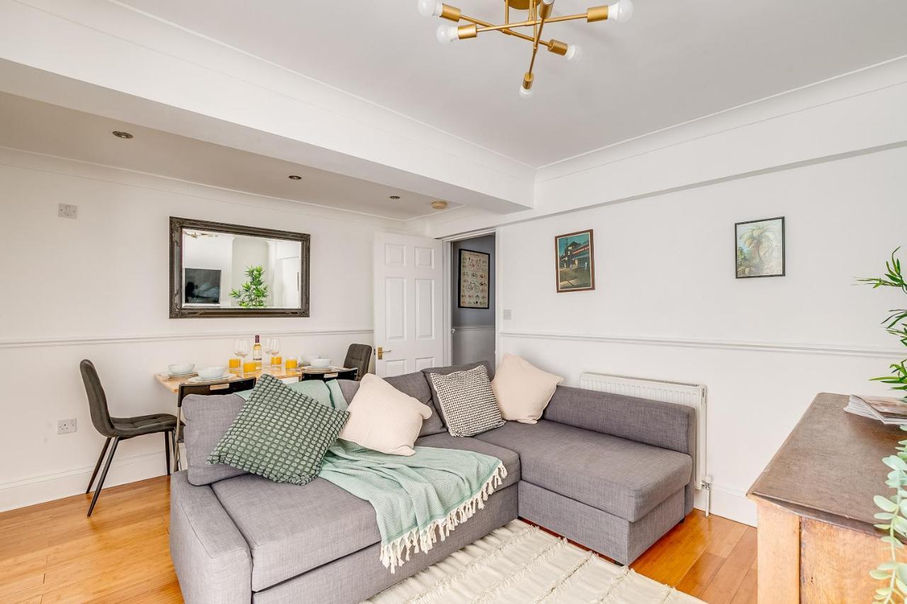 Luxury 1 Bed In East *