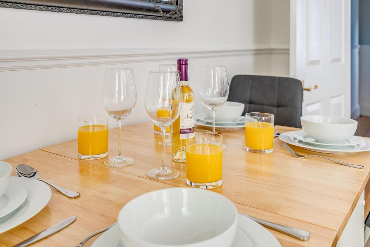 Luxury 1 Bed In East Apartment